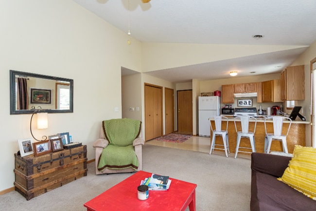 Building Photo - 1507 Prairie Dr