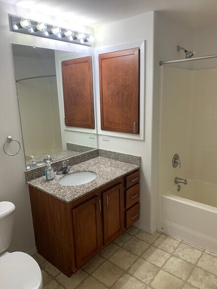 Building Photo - 4200 E Commerce Way