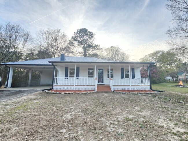 Building Photo - 2165 Rosebud Rd