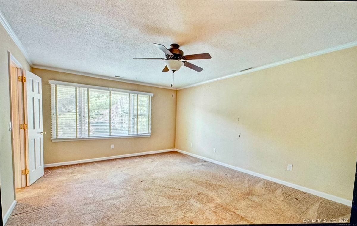 Building Photo - 136 Tunxis Village