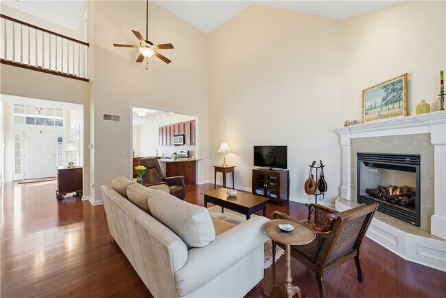 Building Photo - 819 Strasburg Dr