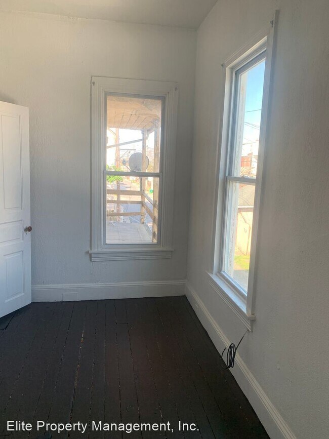 Building Photo - 4 br, 1 bath House - 162 S Belvidere Avenue