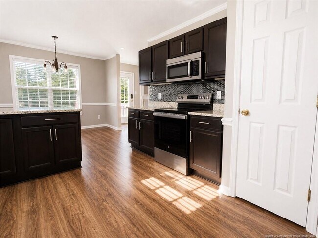 Building Photo - 113 Woodbine Dr
