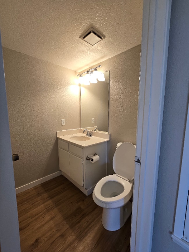Building Photo - Light-Filled End Unit Condo, 2BD/2.5BA wit...