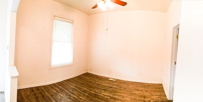 Building Photo - 2BR/1BA Single Family House with basement work-space and big yard!