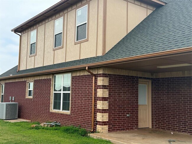 Building Photo - 4545 Antelope Vly