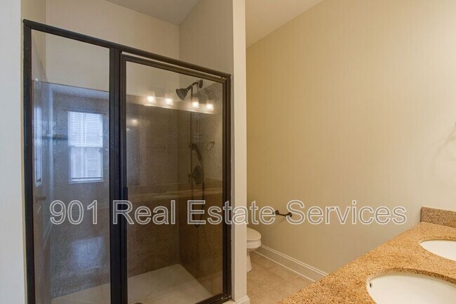 Building Photo - 75 Shoemaker Ct