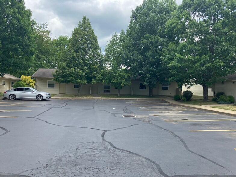 Building Photo - 68 E 1st St