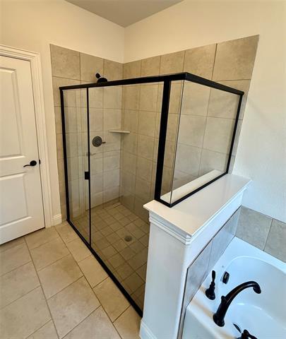 Building Photo - 204 Flower Ridge Dr