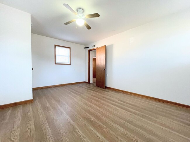 Building Photo - Two Bedroom Home with Detached Garage