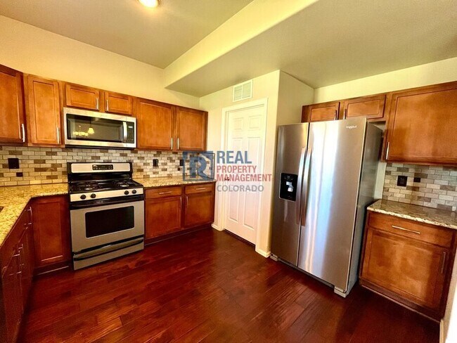 Building Photo - 10276 Deer Meadow Cir