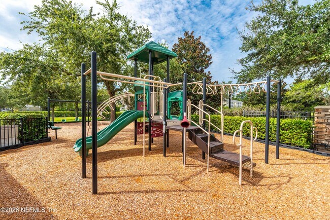 Building Photo - 3897 Lionheart Dr