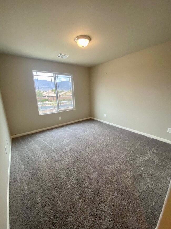 Building Photo - 3816 Antilia Ave