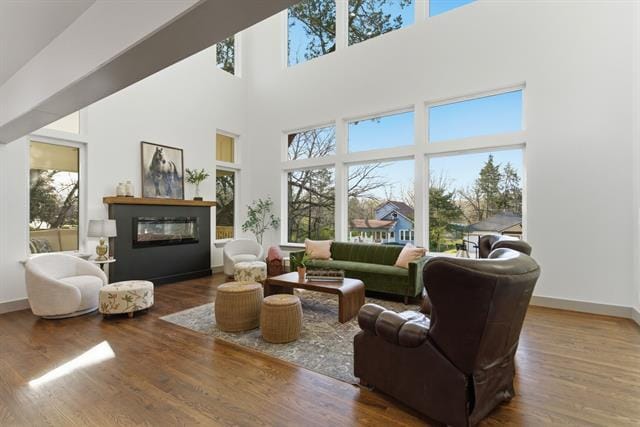 Building Photo - 819 Dubois St