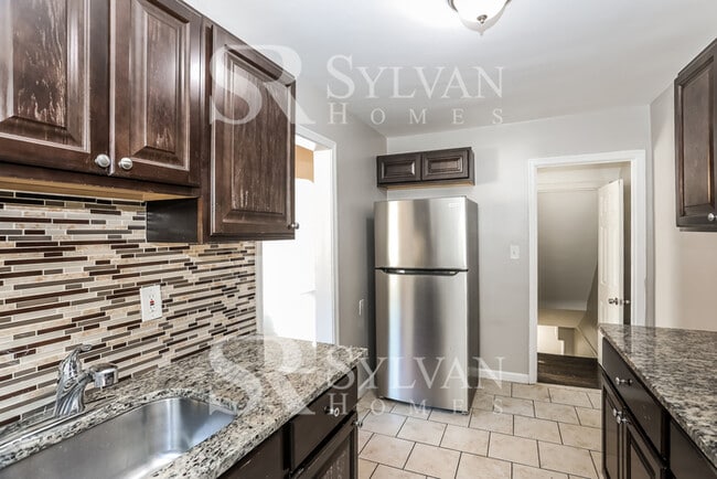 Building Photo - The Lifestyle You Deserve.