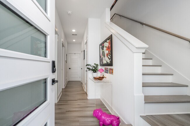 Building Photo - 8324 Springwood Cyn Ln