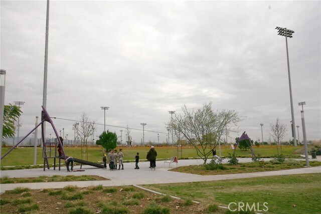 Building Photo - 125 Full Sun