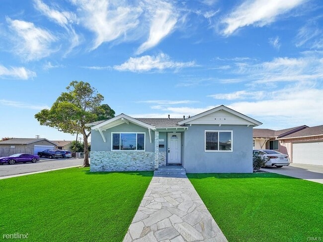 Building Photo - 3 br, 2 bath House - 17833 Thornlake Ave