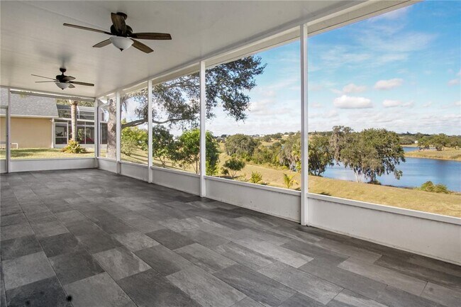 Building Photo - 1405 Vista del Lago Blvd