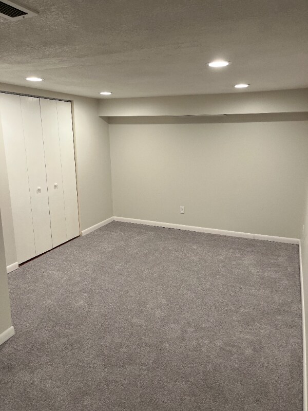 Building Photo - 4230 S 39th Ave