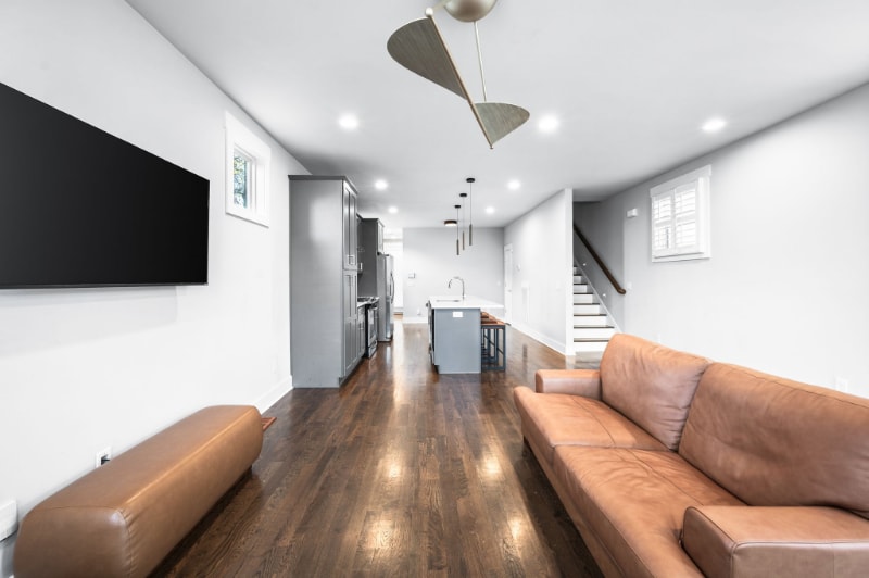 Building Photo - 1833 16th Ave N