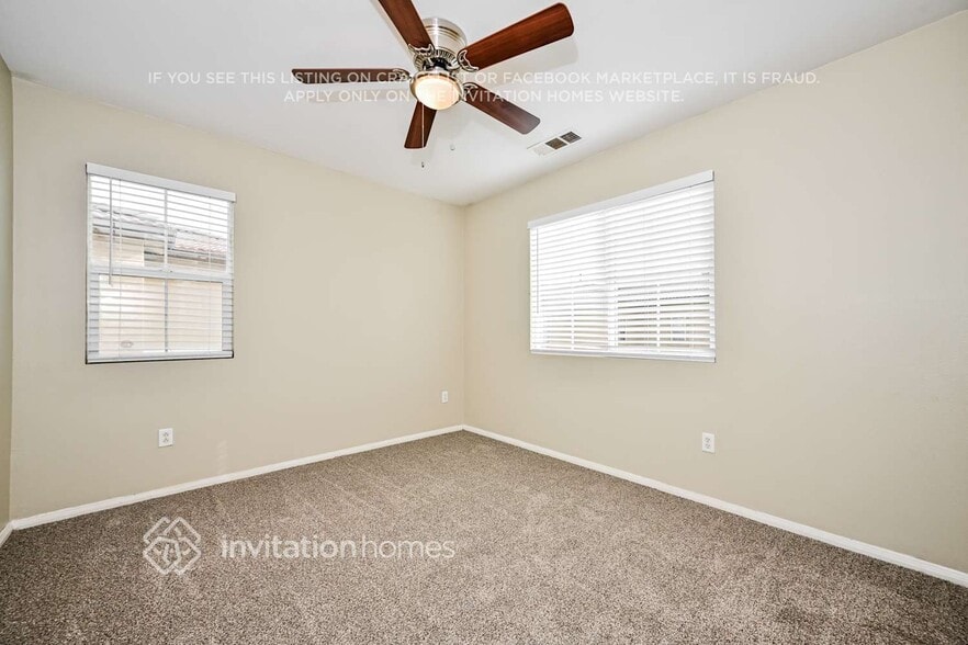 Building Photo - 9167 S Cullen Wy