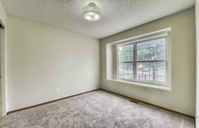Building Photo - Spring Creek Meadows 3 Bed 2 Bath House wi...