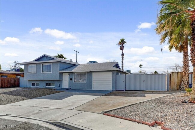 Building Photo - 6121 Edgewood Cir