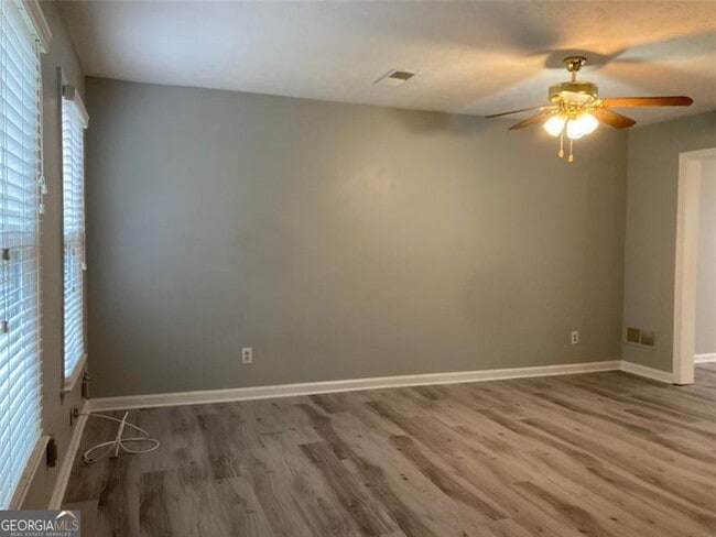 Building Photo - 4141 Paddington Dr