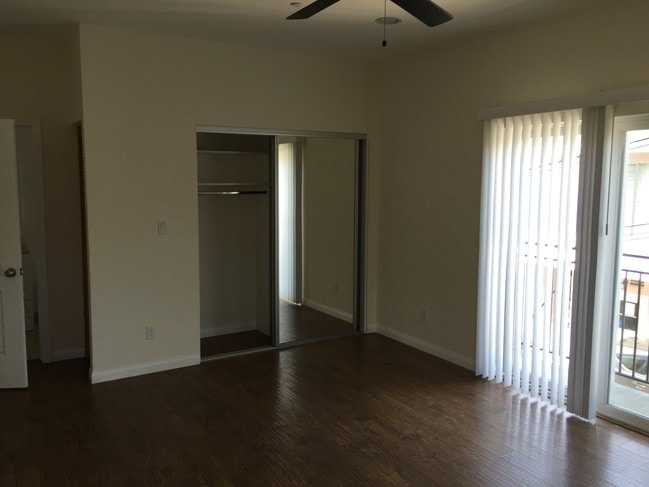 Building Photo - 1959 20th St