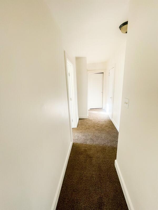 Building Photo - 214 1st Dr NW