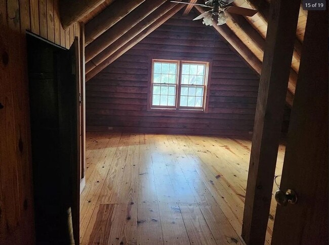 Building Photo - FOR LEASE!!!!!!!!!!
