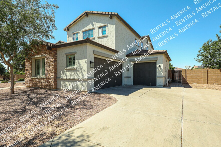 Building Photo - 18676 E Braeburn Ln