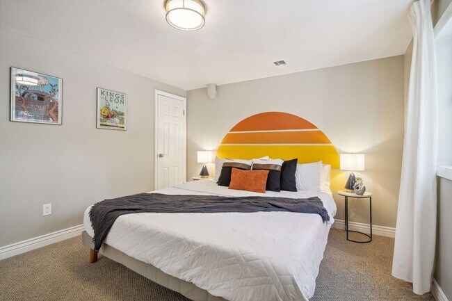 Building Photo - 8694 W 67th Pl