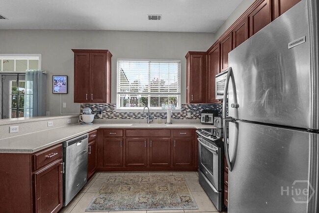 Building Photo - 721 Canyon Dr