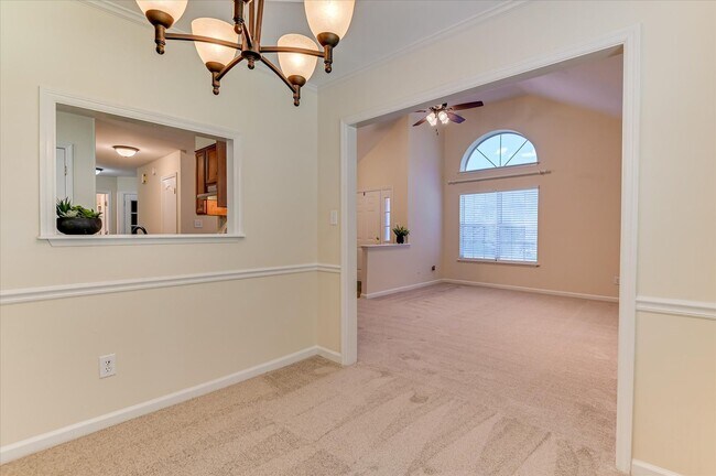 Building Photo - 4655 Wellington Ct