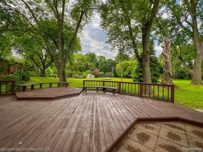 Building Photo - 126 Orchardale Dr