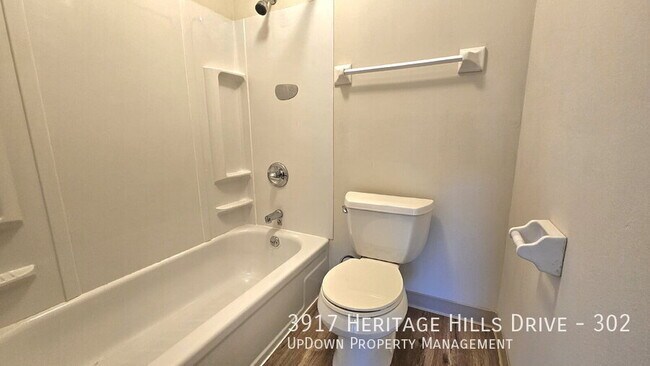 Building Photo - 3917 Heritage Hills Dr