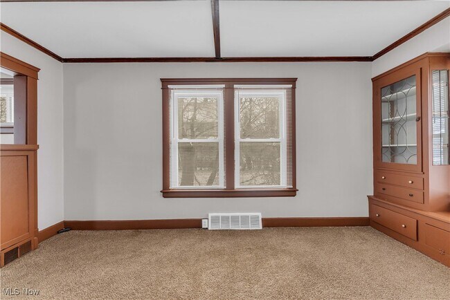 Building Photo - 788 E 156th St