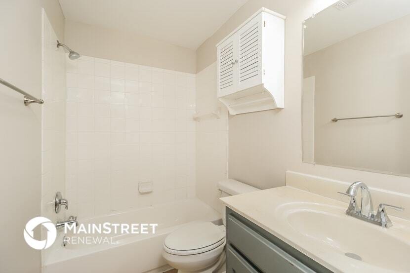 Building Photo - 10416 Westover Ave