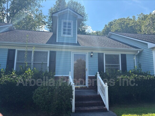Primary Photo - 119 Rowe Ln
