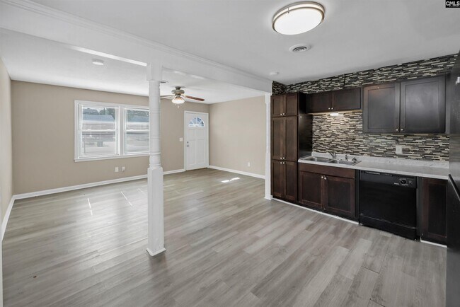 Building Photo - 3621 Baywater Dr