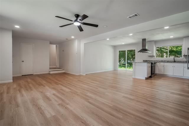 Building Photo - 1421 S Scullin Ave