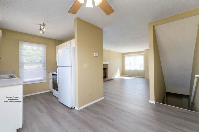 Building Photo - 9242 E Funston Ct