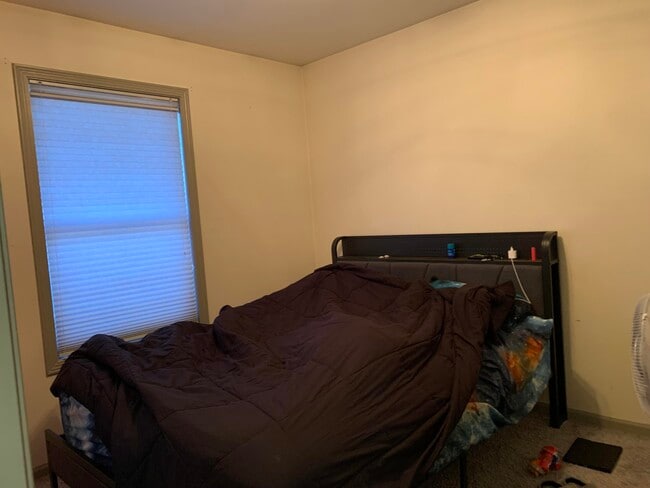 Building Photo - 401 Spring St