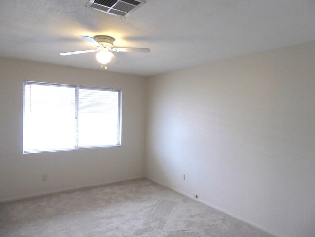 Building Photo - 5349 E Arbor Cir