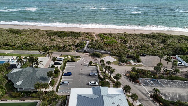 Building Photo - 2400 S Ocean Dr