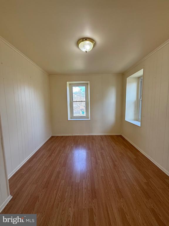 Building Photo - 403 S Main St