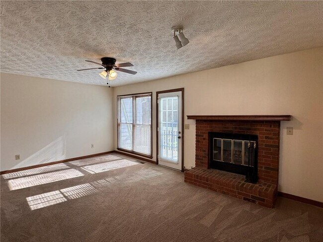 Building Photo - 1118 Booth Ct SW
