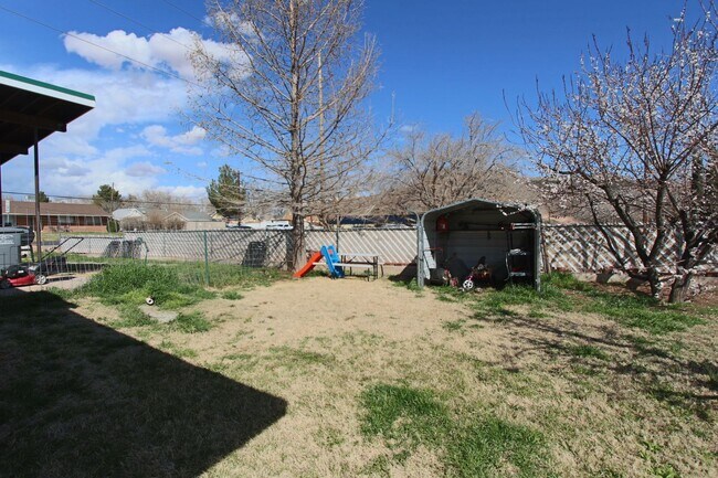 Building Photo - 419 S 100 E